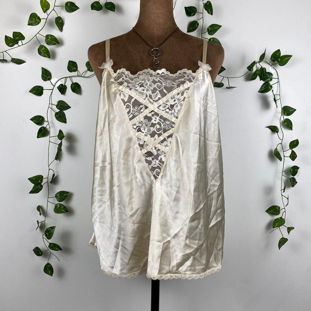 Vintage Kathie Lee 90s coquette ivory cream lace slip cami blouse mini bows